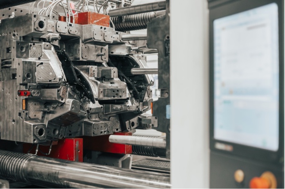 The Importance of Cleaning Injection Molding Machines with Purging
